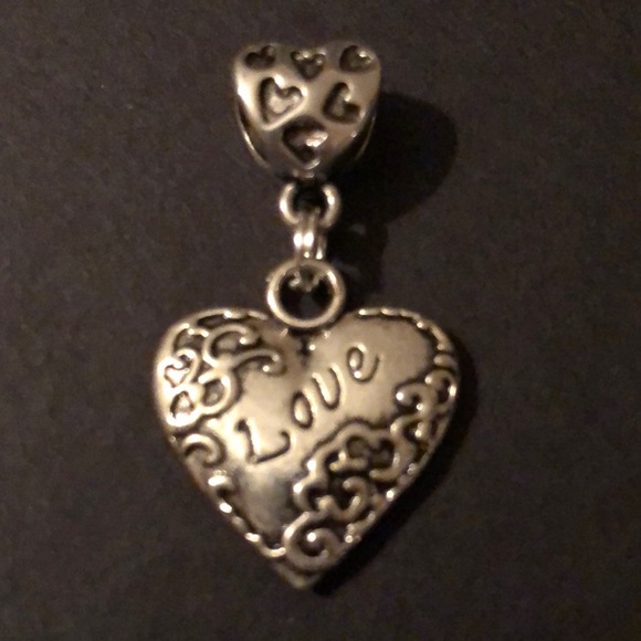NEW!! Love Charm ❤️ - Picture 1 of 1